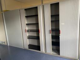 Photo détaillant le don Armoire hautes