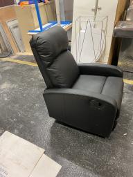 Photo détaillant le don Fauteuil noir