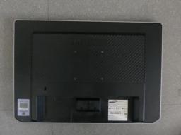 Photo détaillant le don Ecrans Samsung syncMaster 920 LM (sans pied)
