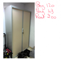 Photo détaillant le don Armoire haute (R+1 pièce 1)