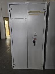 Photo détaillant le don Armoires hautes fortes