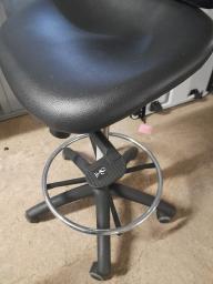 Photo détaillant le don Siège ergonomique - CONVENTION EN COURS
