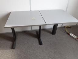 Photo détaillant le don table