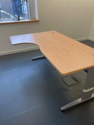 Photo détaillant le don BUREAUX AVEC RETOUR PIETEMENT GRIS