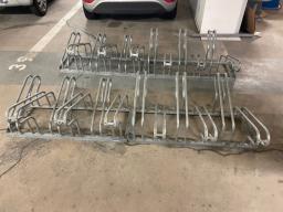 Photo détaillant le don 4 râteliers à vélos d'une longueur de 1.05m