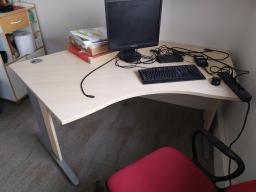 Photo détaillant le don Bureau d'angle - 120°