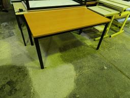 Photo détaillant le don Tables