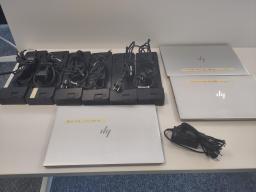 Photo détaillant le don PC portable 850 G5 – lot de 3