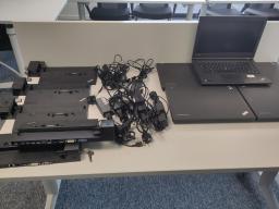 Photo détaillant le don PC portable Lenovo L440 - lot de 5