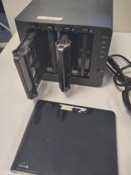 Photo détaillant le don Nas DS412+