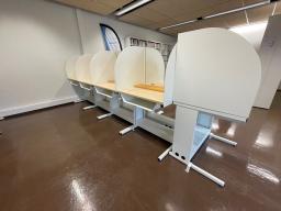 Photo détaillant le don 15 meubles d'auto-apprentissage de langues