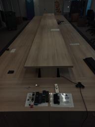 Photo détaillant le don Mobilier de bureau