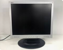 Photo détaillant le don Lot de 15 écrans 17'' de différentes marques ( ACER - ASUS - HANNS'G - SAMSUNG - BELINEA )