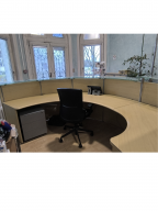 Photo détaillant le don Borne d'accueil en demi-cercle