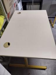 Photo détaillant le don TABLE 120X80X72