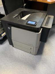 Photo détaillant le don Imprimante A3 HP LaserJet Enterprise M806dn (CZ244A)