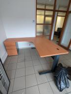 Photo détaillant le don Bureau d'angle bois + caisson