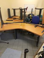 Photo détaillant le don Bureaux triangle 200 x 80 cm