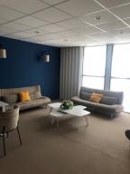 Photo détaillant le don 27 canapés gris modèle EQUINOXE marque STEINER