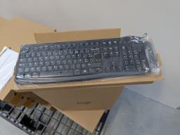 Photo détaillant le don lot claviers Logitech k120 neuf