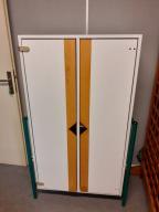 Photo détaillant le don Armoire blanche