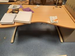 Photo détaillant le don Mobilier de bureau