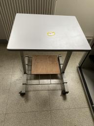 Photo détaillant le don Mobilier divers : armoires basses, dessertes, bureaux...