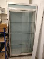 Photo détaillant le don Armoire Vitrée de conservation
