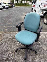 Photo détaillant le don 1 fauteuil - coloris vert d'eau