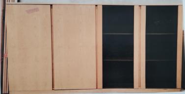 Photo détaillant le don Buffet 2 portes vitrées 52 x 95 x 170 cm