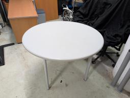 Photo détaillant le don Table de bureau ronde