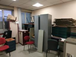 Photo détaillant le don Donne mobilier de bureau au CFP de Valenciennes