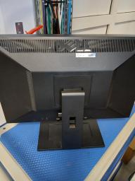 Photo détaillant le don Ecrans DELL 22 - Modèle E2210F