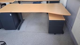 Photo détaillant le don Bureau droit 160 x 80 - retour à droite