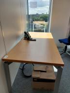 Photo détaillant le don [DON LOT] : BUREAU + CHAISE ROULANTE
