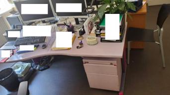 Photo détaillant le don Bureau 160x80 - état moyen