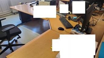 Photo détaillant le don Bureau d'angle 240x240 - état correct