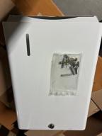 Photo détaillant le don Lot de 29 distributeurs d'essuie mains.