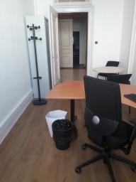 Photo détaillant le don lot de mobilier PRIE