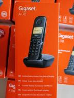 Photo détaillant le don Lot de 14 téléphones noirs de marque GIGASET modèle A170 neufs.