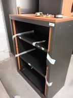 Photo détaillant le don Demi armoire