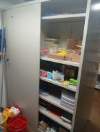 Photo détaillant le don Armoire grise ATAL