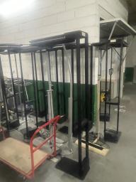 Photo détaillant le don Lot de 42 lampes sur pied non halogéne