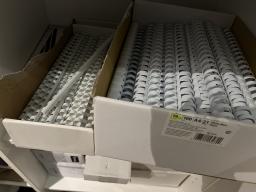 Photo détaillant le don Lot de 2 relieuse Galaxy 500 + Peignes de reliure