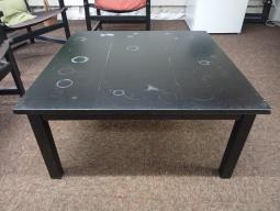 Photo détaillant le don 2 tables basses