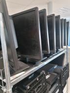 Photo détaillant le don Don de 80 écrans 19 pouces