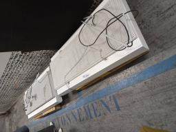 Photo détaillant le don 2 lampes plafonniers lumière du jour - Musée du Louvre